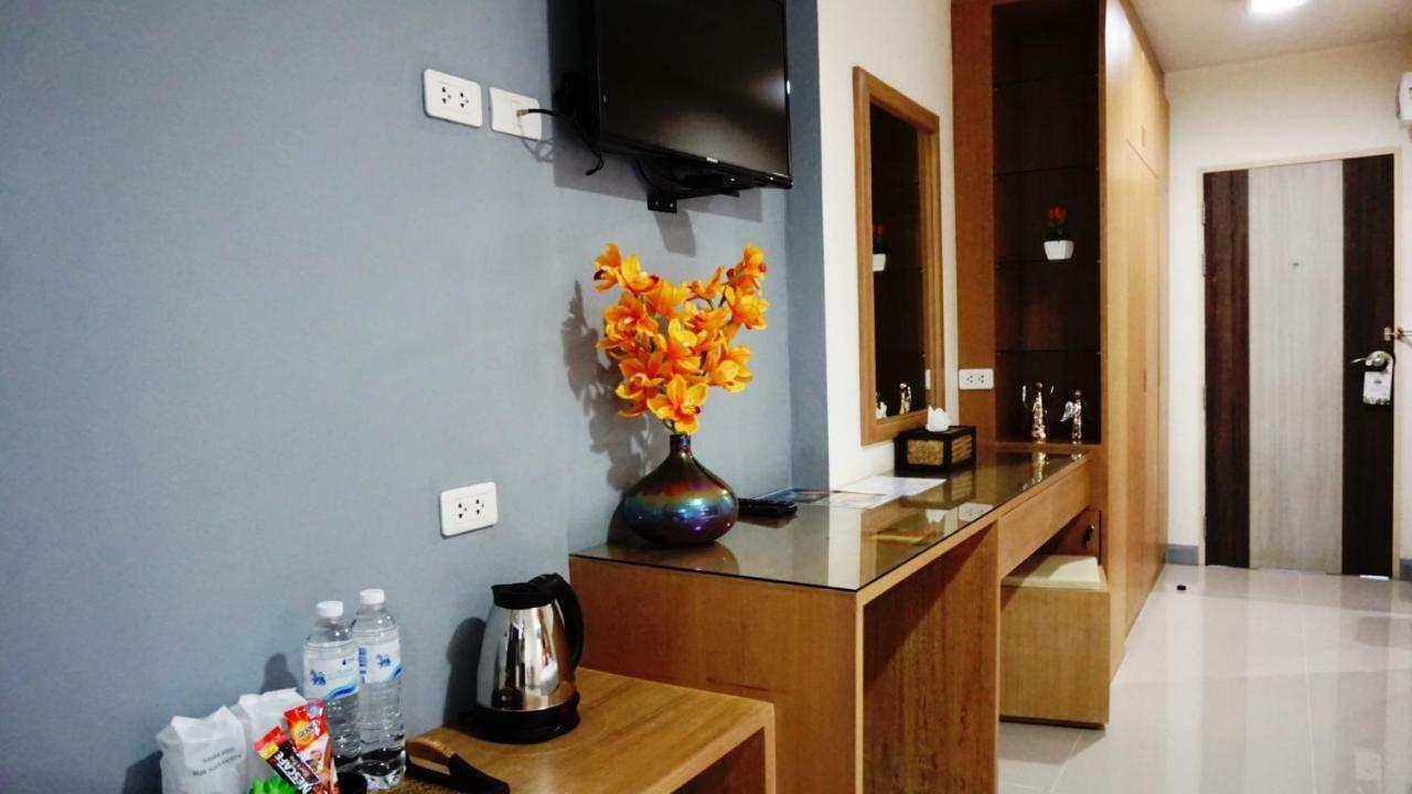 The Greenery Central Suite & Hotel Чиангмай Екстериор снимка