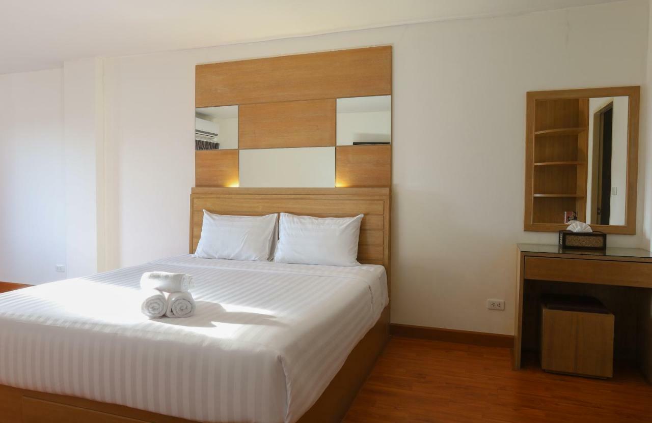 The Greenery Central Suite & Hotel Чиангмай Екстериор снимка