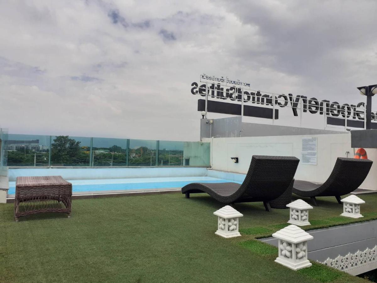The Greenery Central Suite & Hotel Чиангмай Екстериор снимка