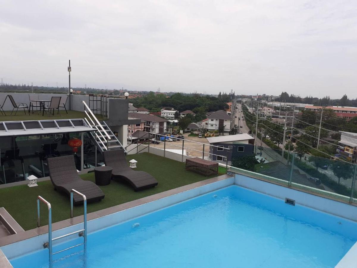 The Greenery Central Suite & Hotel Чиангмай Екстериор снимка